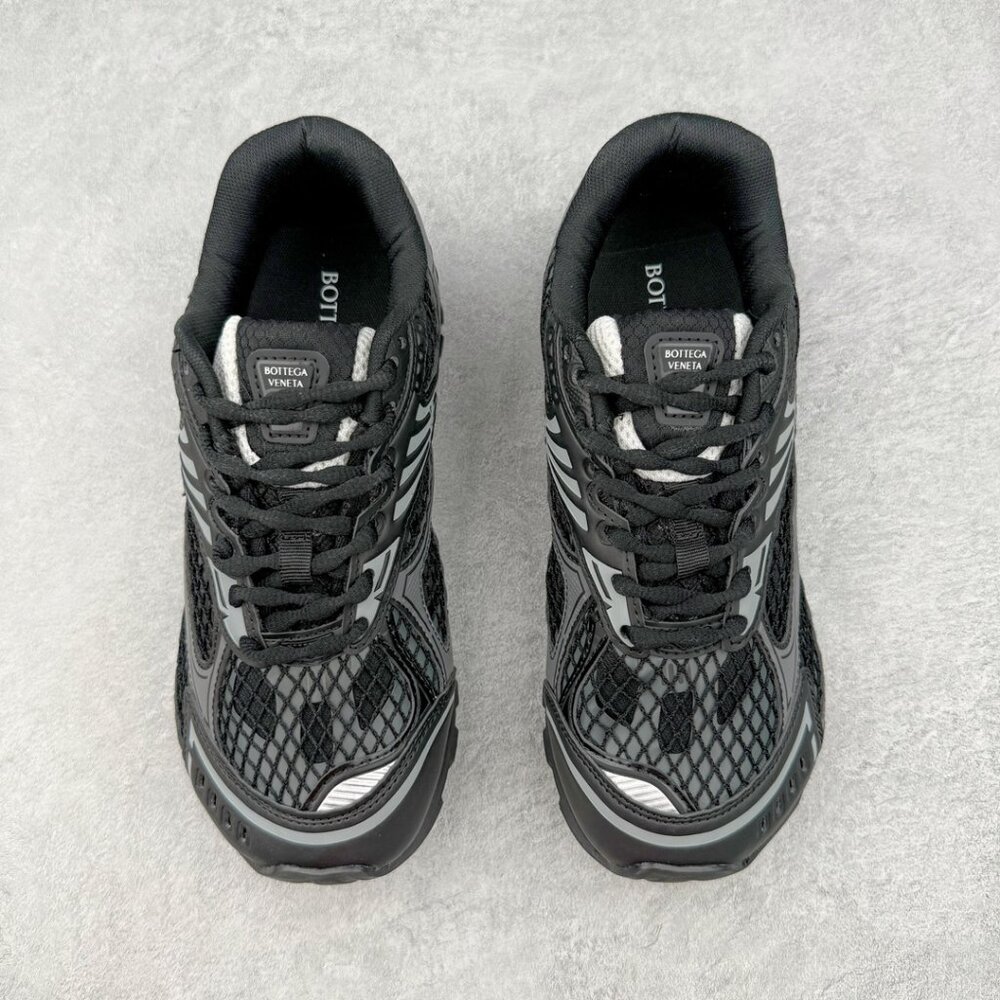 Bottega Veneta Black Casual Sneakers